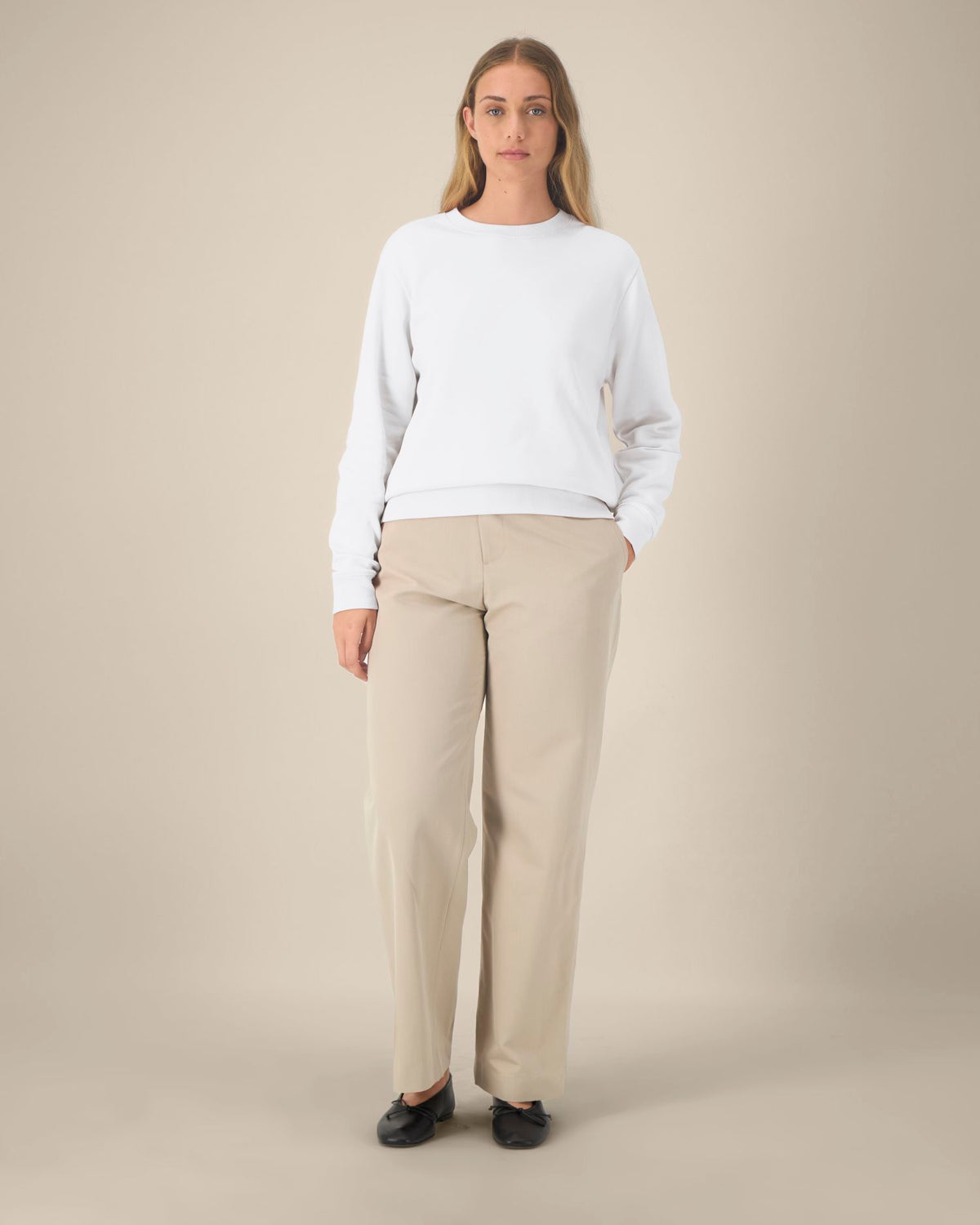 C001-STUDIO MAIN FRONT